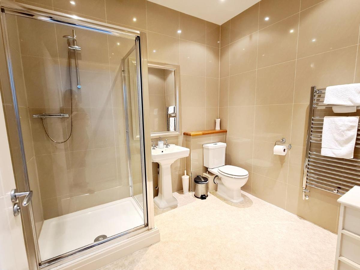 Seas The Day - Beachfront Apartment - Sleeps 4 拉姆斯盖特 外观 照片